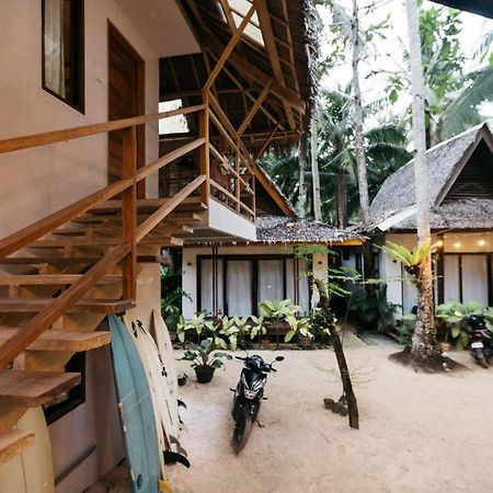Higala Hostel Siargao Хенерал Луна Екстериор снимка