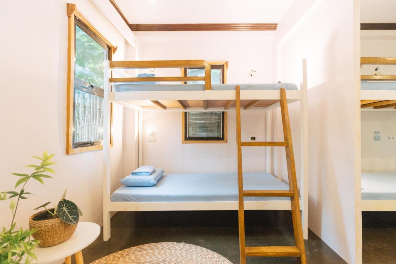 Higala Hostel Siargao Хенерал Луна Екстериор снимка